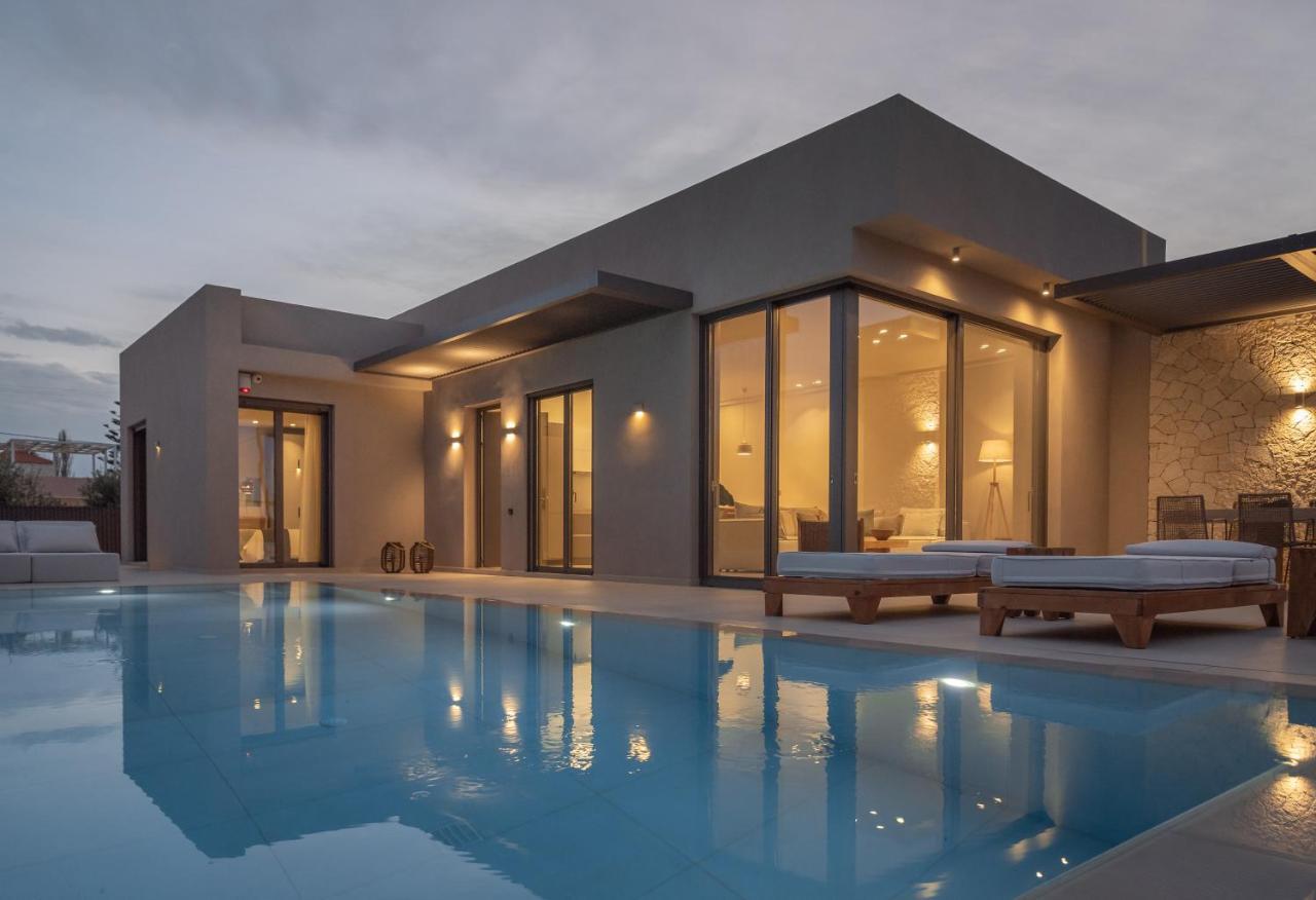 Athina Luxury Villa, With Pool & Walk To The Beach, By Thinkvilla Chania  Ngoại thất bức ảnh