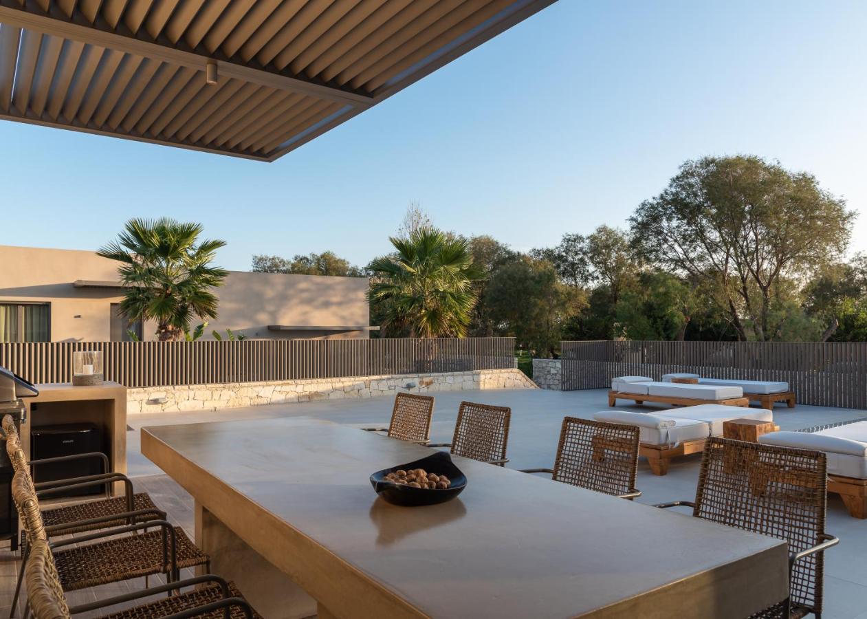 Athina Luxury Villa, With Pool & Walk To The Beach, By Thinkvilla Chania  Ngoại thất bức ảnh